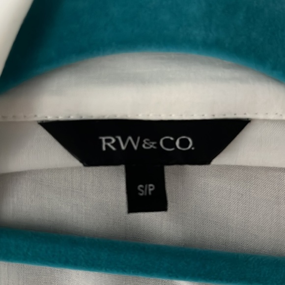 Rw&co size small blouse, adjustable sleeve length - Picture 4 of 5